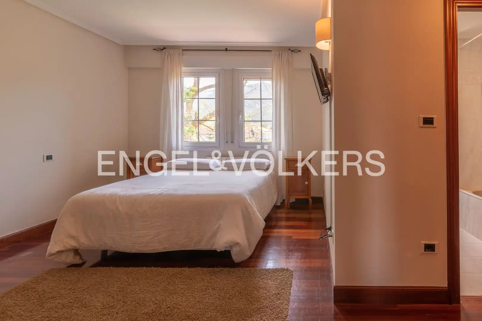 Schlafzimmer von Einfamilien-Reihenhaus zum Verkauf in Gamiz-Fika mit Heizung, Privatgarten und Terrasse