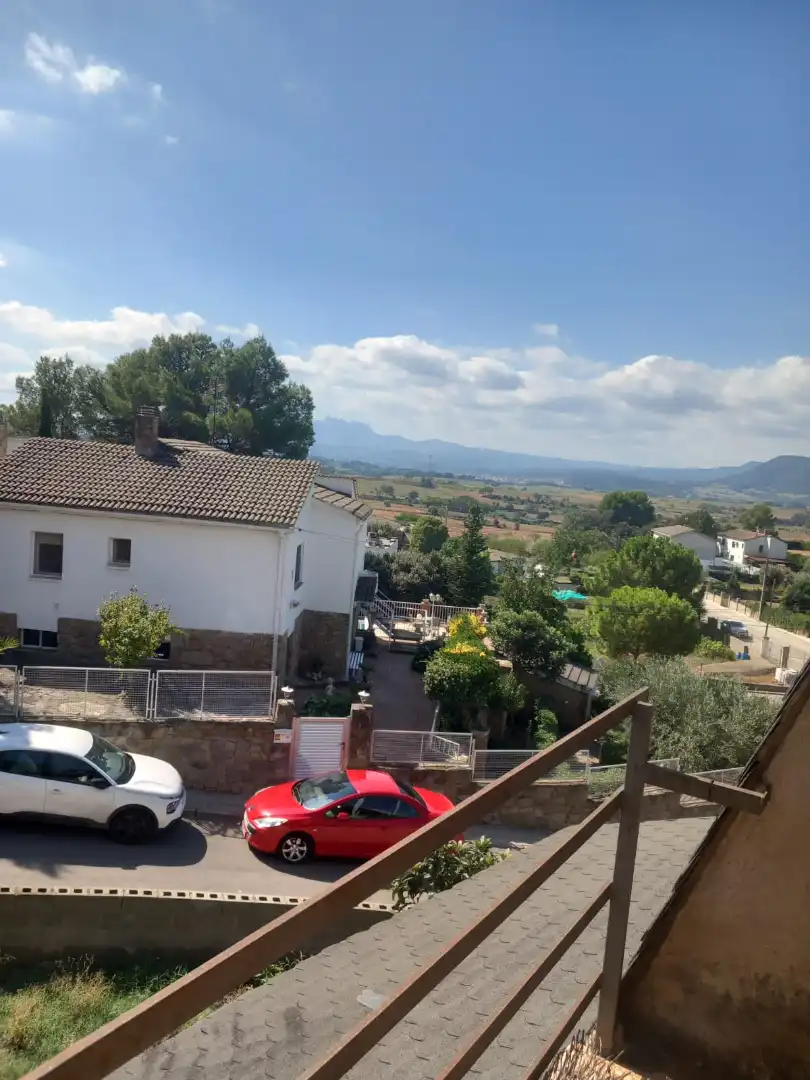 Vista exterior de Casa o xalet en venda en Santpedor amb Jardí privat, Terrassa i Balcó