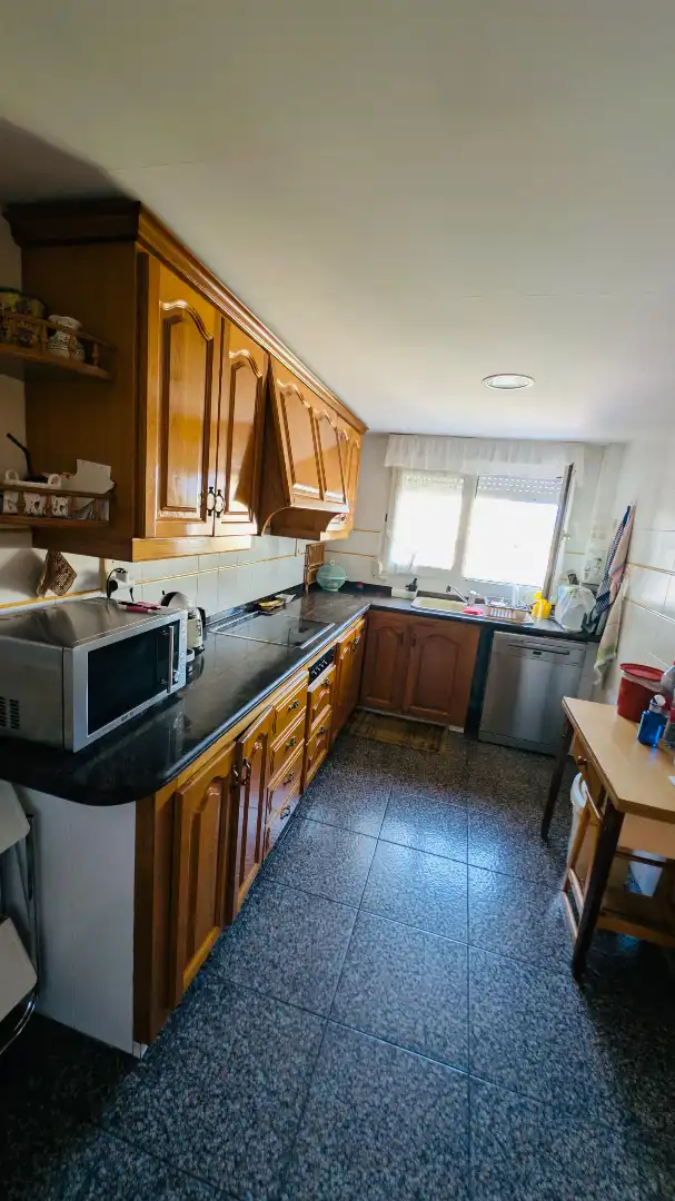 Cuina de Casa o xalet en venda en Oliva amb Aire condicionat, Calefacció i Jardí privat