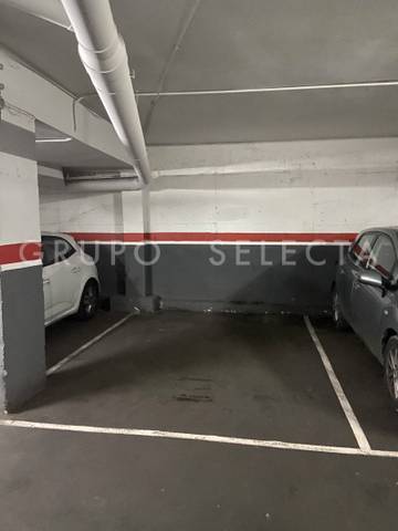 Garaje en Alquiler en Carrer de Grases, 14 en El Poble Sec - Parc de Montjuïc