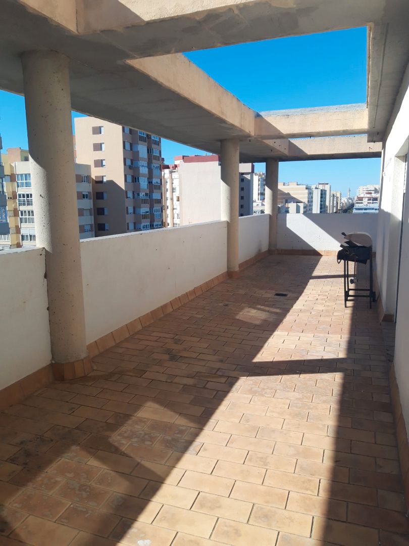 Terrassa de Pis de lloguer en  Cádiz Capital amb Terrassa