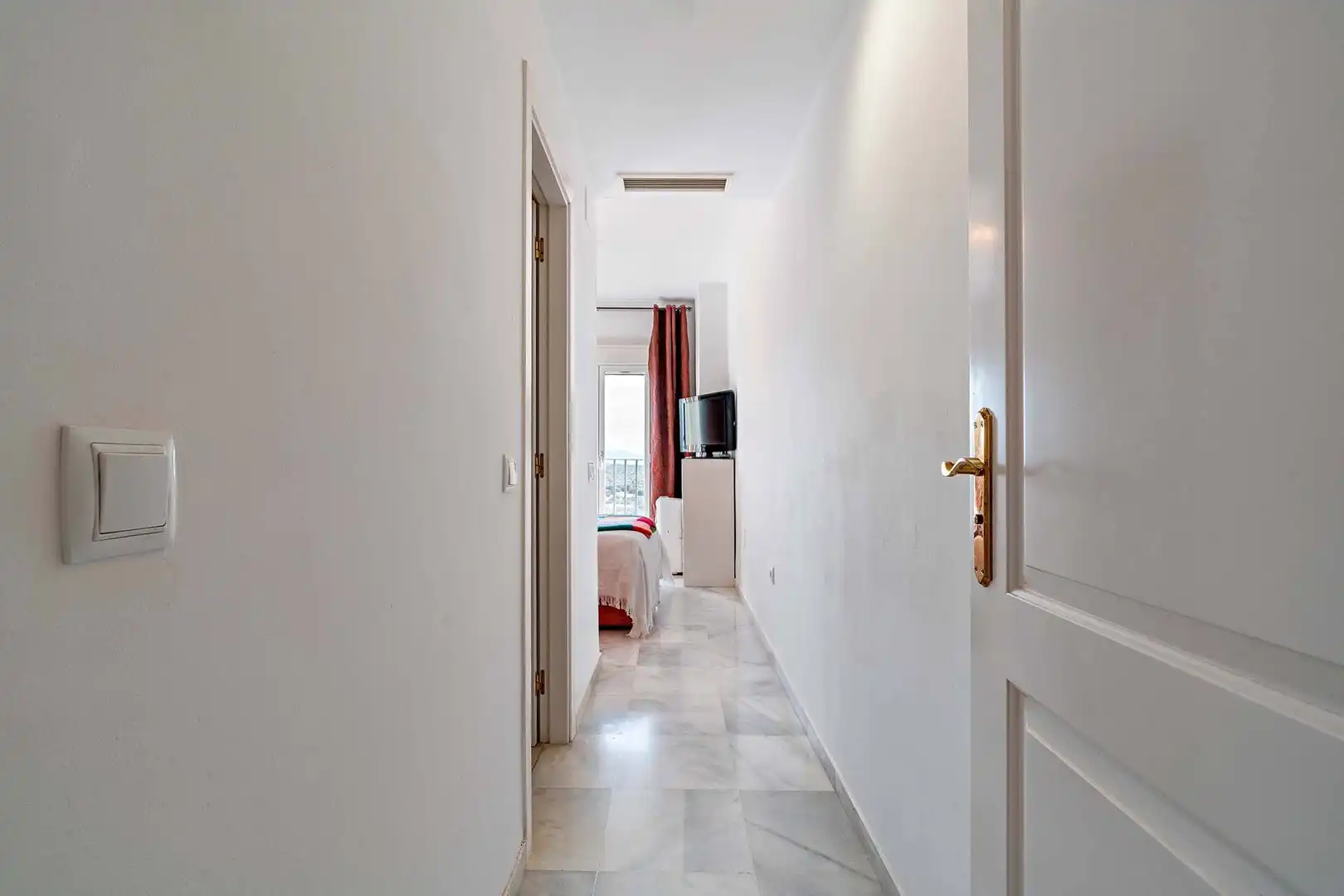 Piso en venta en Almería con Jardín privado, Terraza y Trastero