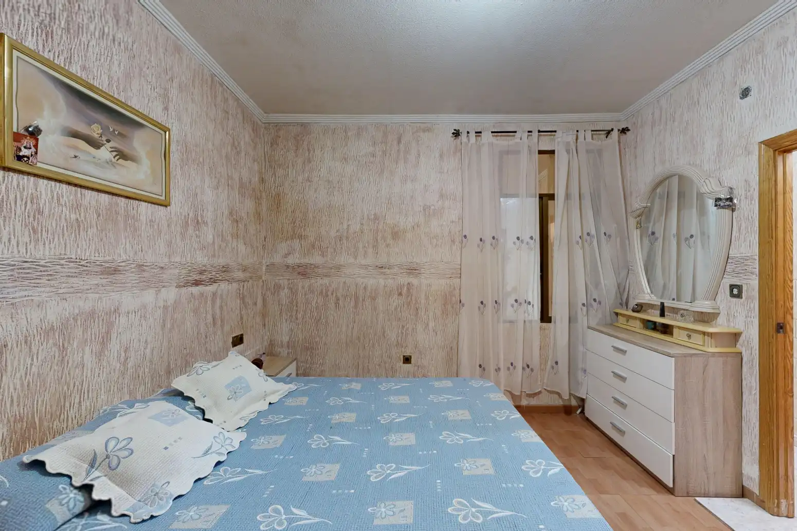 Dormitori de Casa adosada en venda en Cartagena amb Aire condicionat i Jardí privat