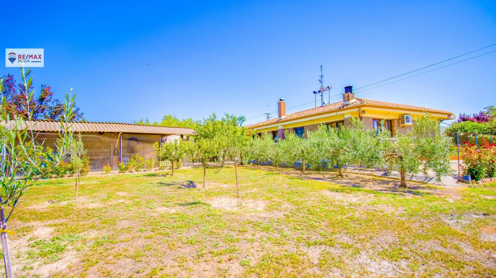 Jardí de Casa o xalet en venda en Oyón-Oion amb Aire condicionat, Jardí privat i Parquet