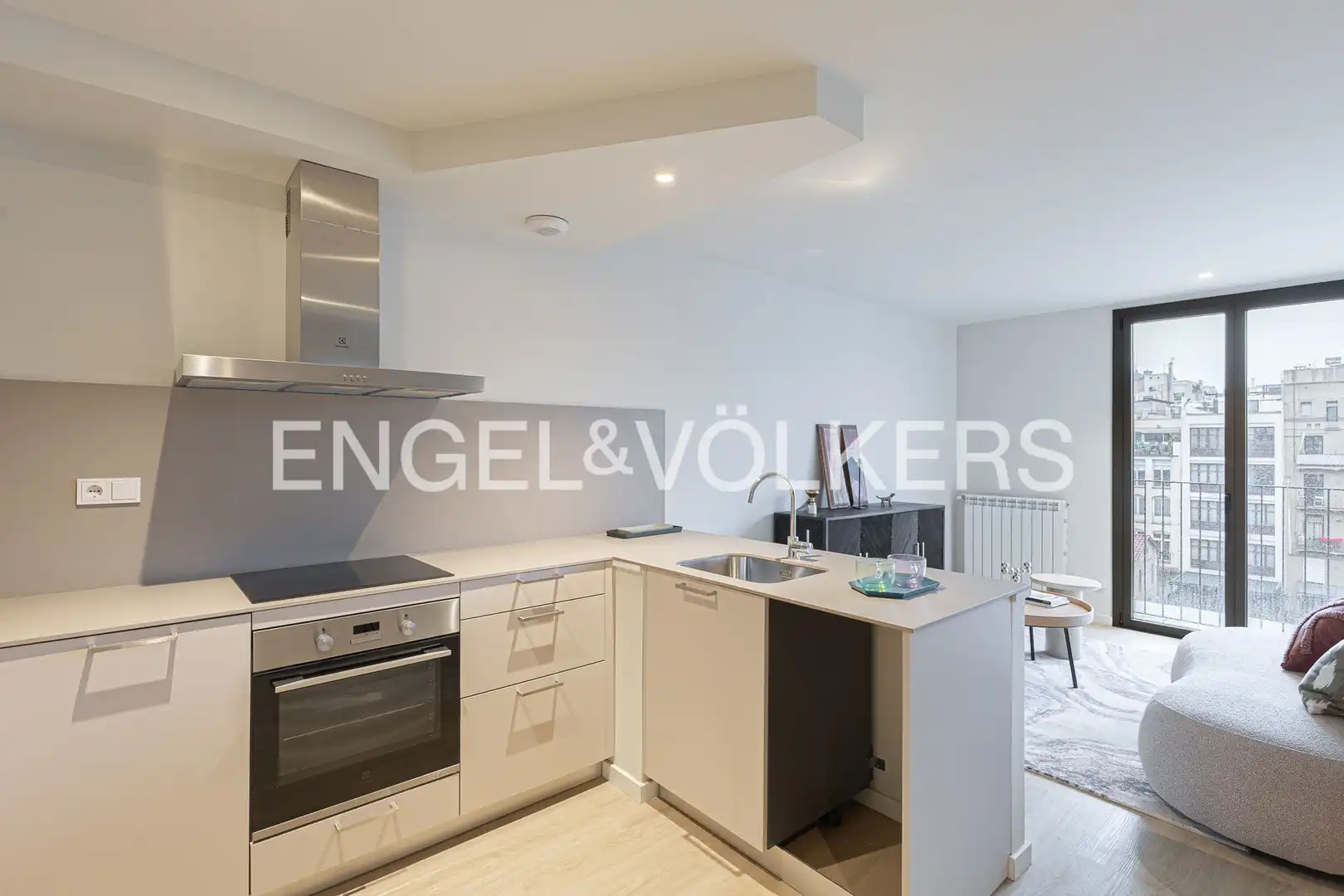 Cuina de Dúplex en venda en Barcelona amb Aire condicionat, Calefacció i Parquet