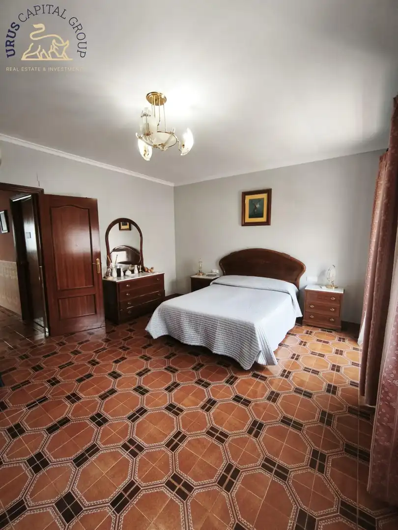Bedroom of Detached homes for sale in Morón de la Frontera