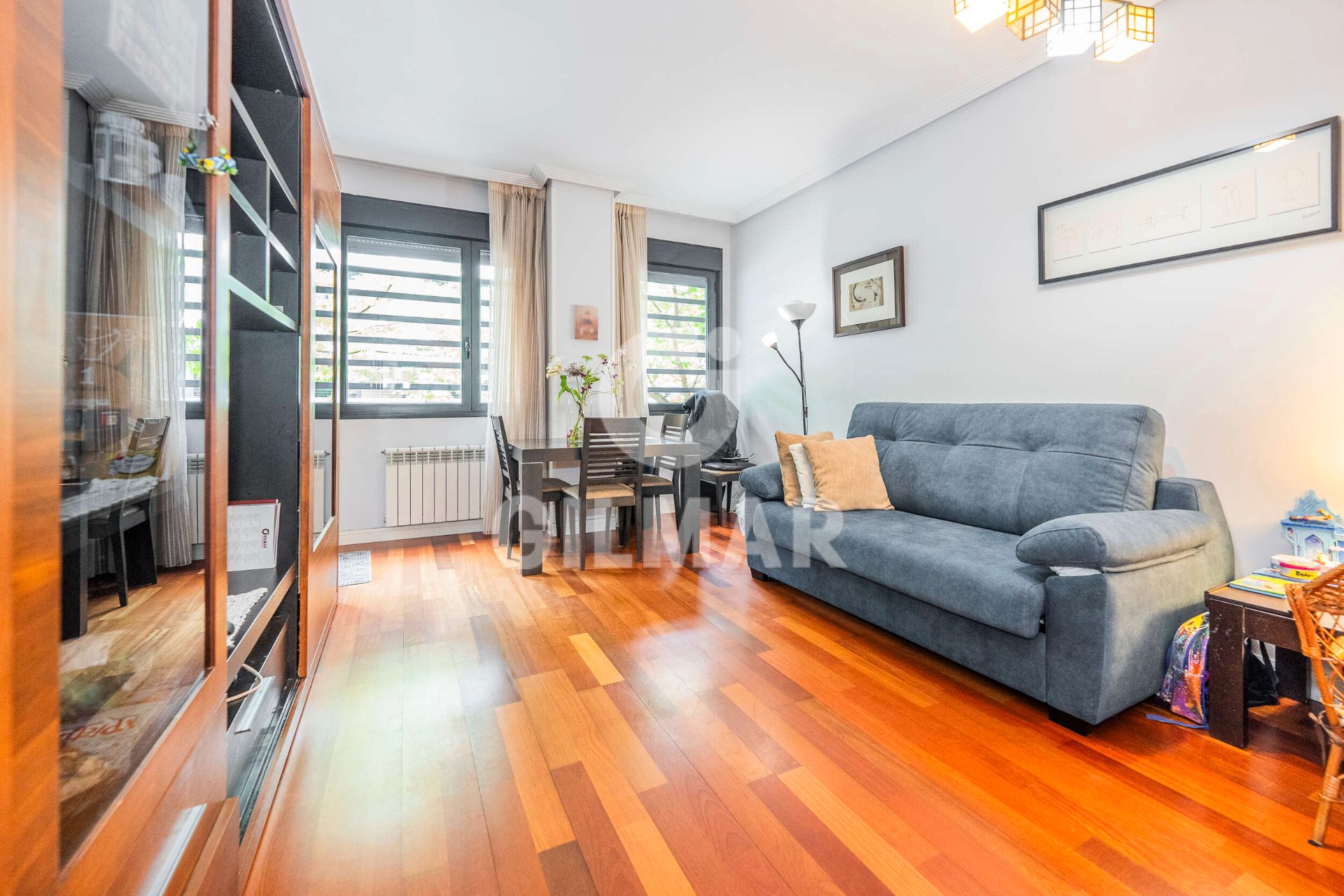 Living room of Flat for sale in Alcobendas  with Air Conditioner, Heating and Terrace