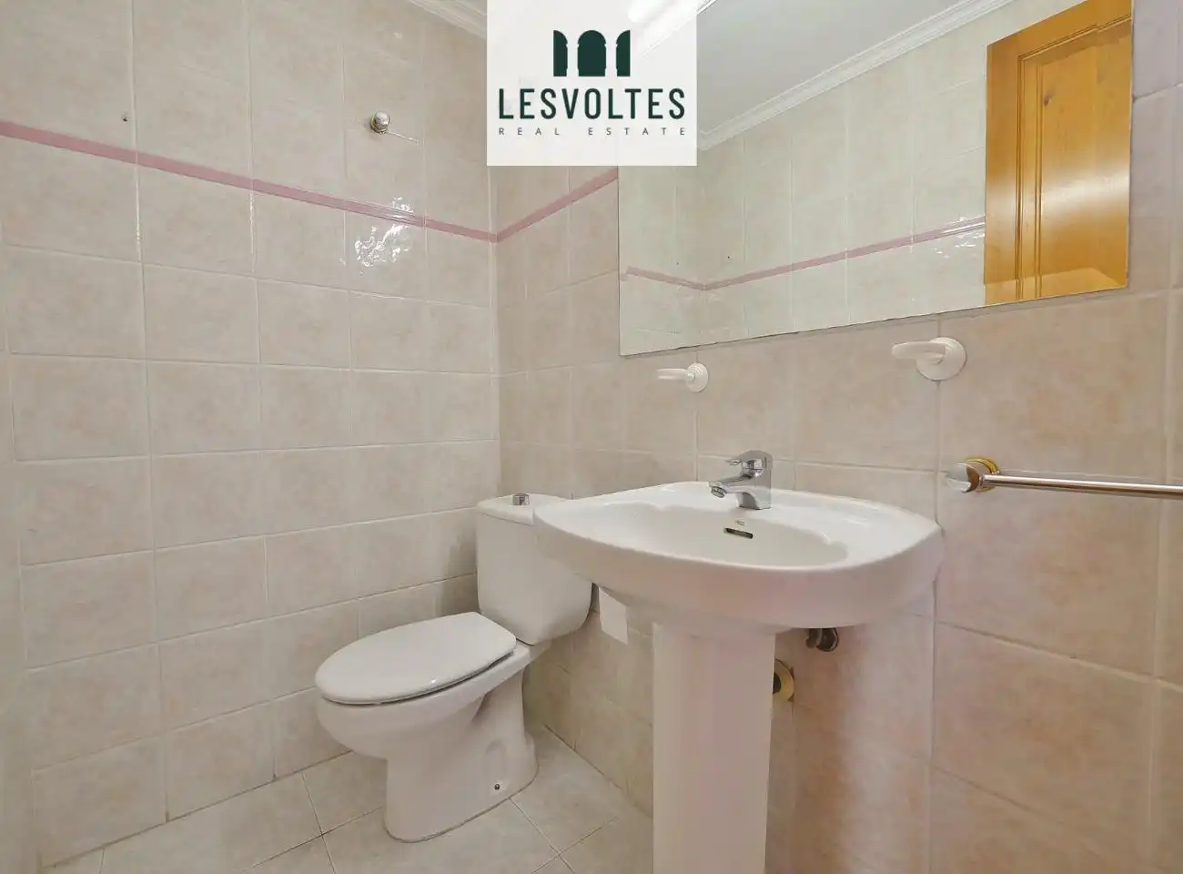 Houses for sale in Nàpols, Avinguda Catalunya