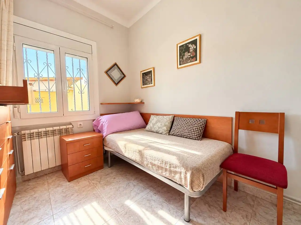 Bedroom of Houses for sale in Tordera pueblo