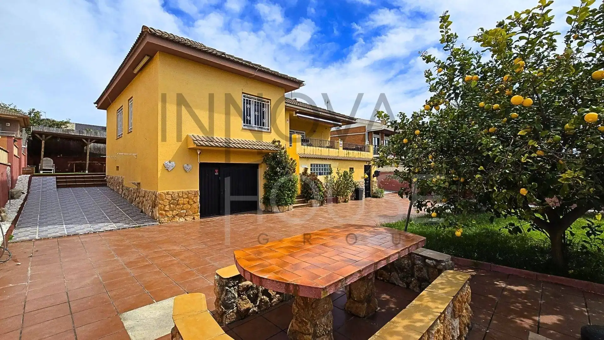 Vista exterior de Casa o xalet en venda en Creixell amb Aire condicionat, Calefacció i Jardí privat