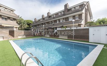 Swimming pool of House or chalet for sale in Castelldefels  with Terrace, Swimming Pool and Balcony