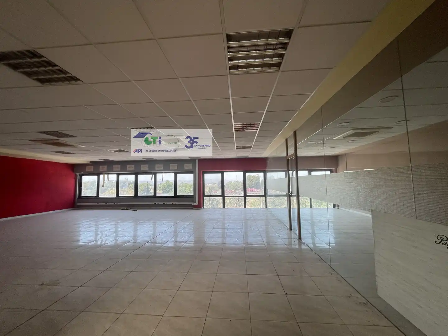 Nave industrial de alquiler en Alfajarín