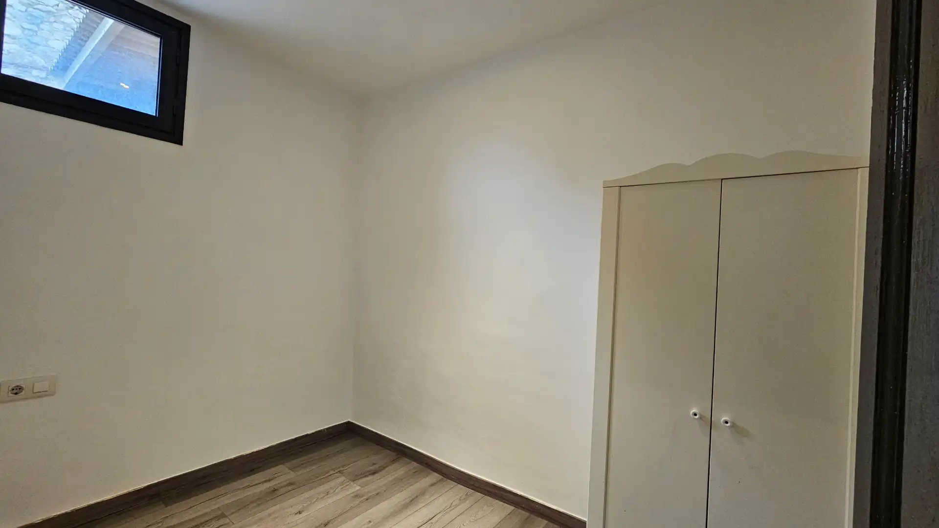 Habitación de Finca rústica en venta en Agullana con Calefacción, Jardín privado y Parquet