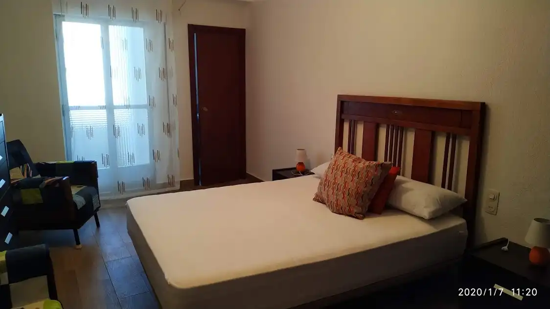 Habitación de Piso de alquiler en Linares con Aire acondicionado, Calefacción y Amueblado