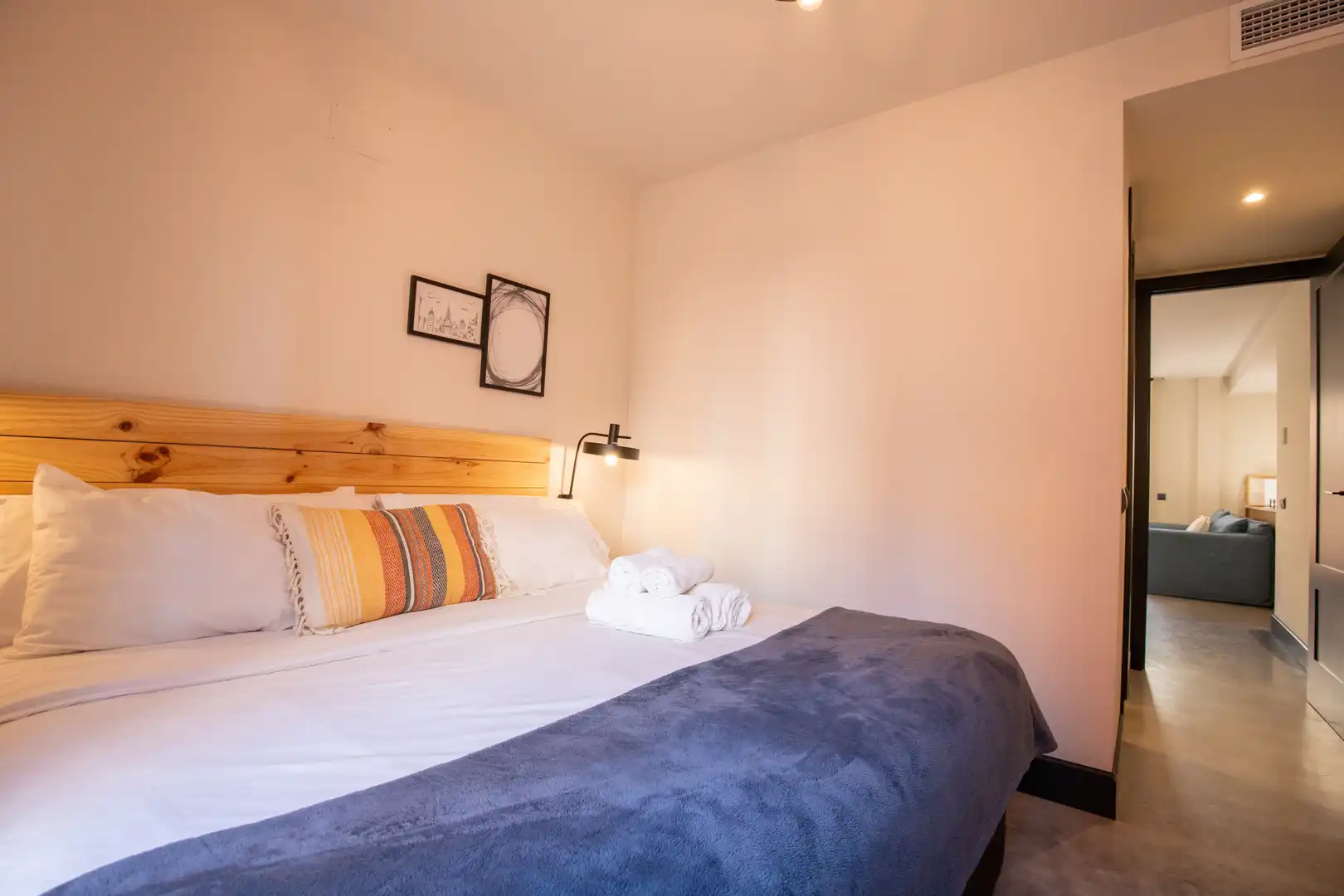 Habitación de Piso de alquiler en Madrid con Aire acondicionado, Calefacción y Amueblado