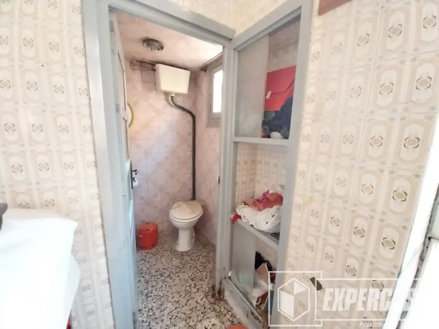 Badezimmer von Country house zum Verkauf in Torrent mit Terrasse
