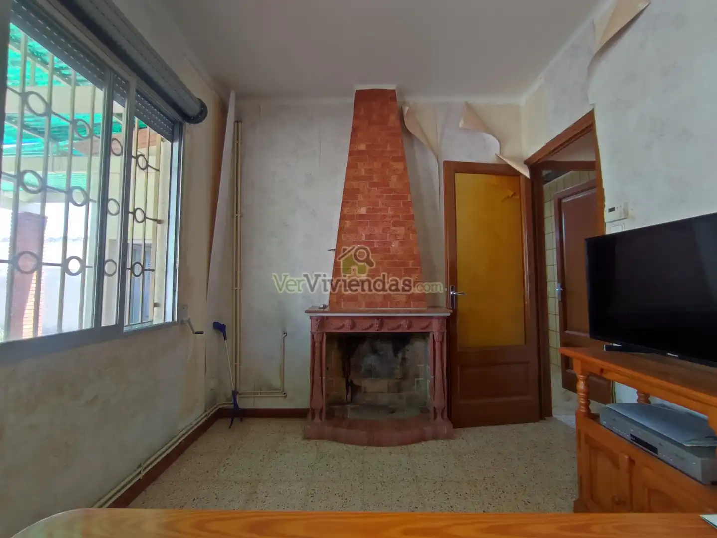 Sala d'estar de Casa o xalet en venda en Sant Andreu de la Barca amb Calefacció, Jardí privat i Terrassa