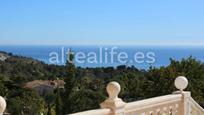 Vista exterior de Casa o xalet en venda en Altea amb Jardí privat, Terrassa i Traster