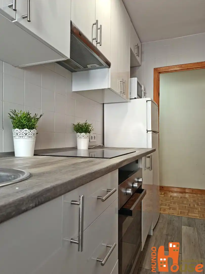 Flat with terrace for sale in Calle Lecheros, imagen 12