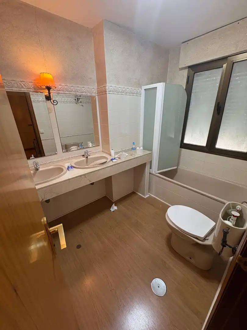 Baño de Casa o chalet en venta en Jerez de la Frontera con Aire acondicionado, Calefacción y Parquet
