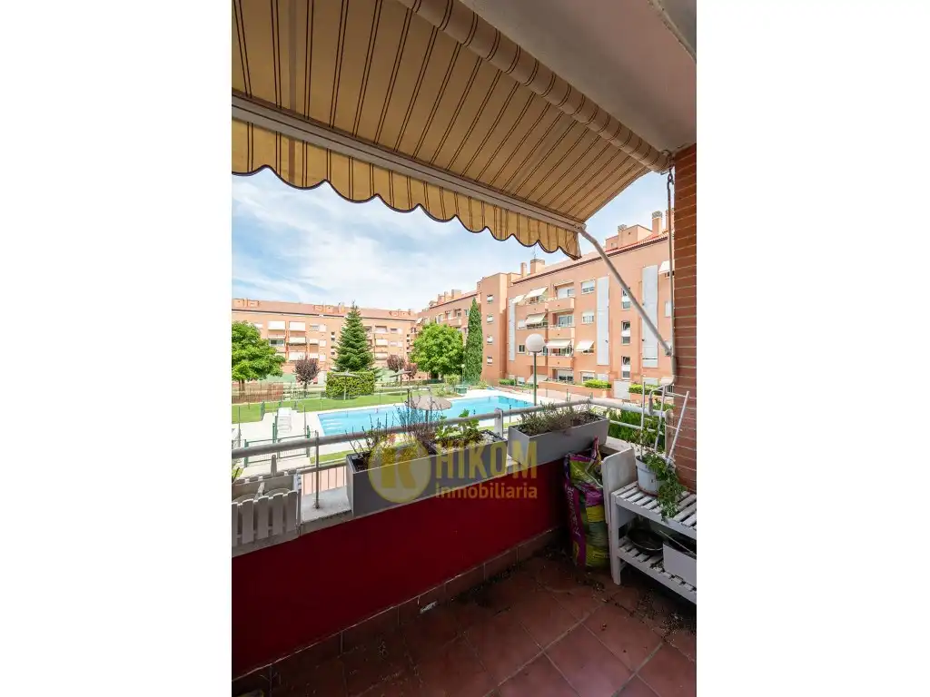 Balcony of Ground floor for sale in Las Rozas de Madrid  with Air Conditioner, Private garden and Terrace