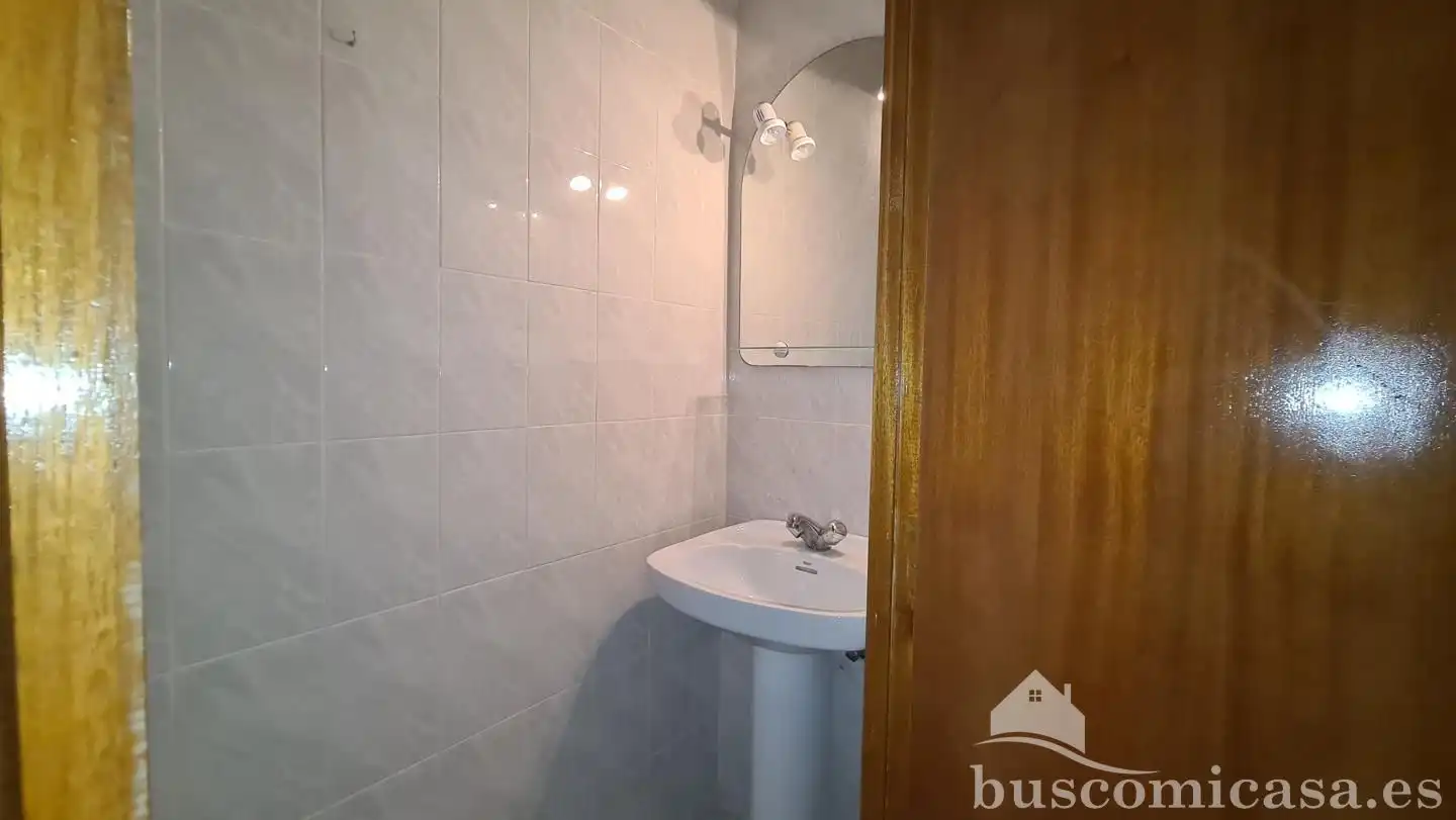 Badezimmer von Wohnung zum Verkauf in Jódar mit Balkon