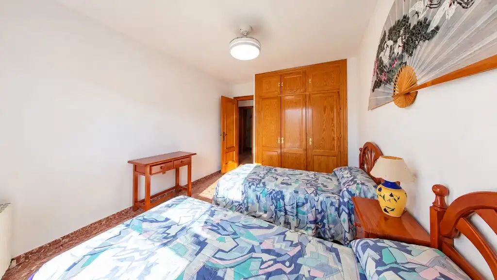 Habitación de Casa adosada en venta en Vélez-Málaga con Amueblado