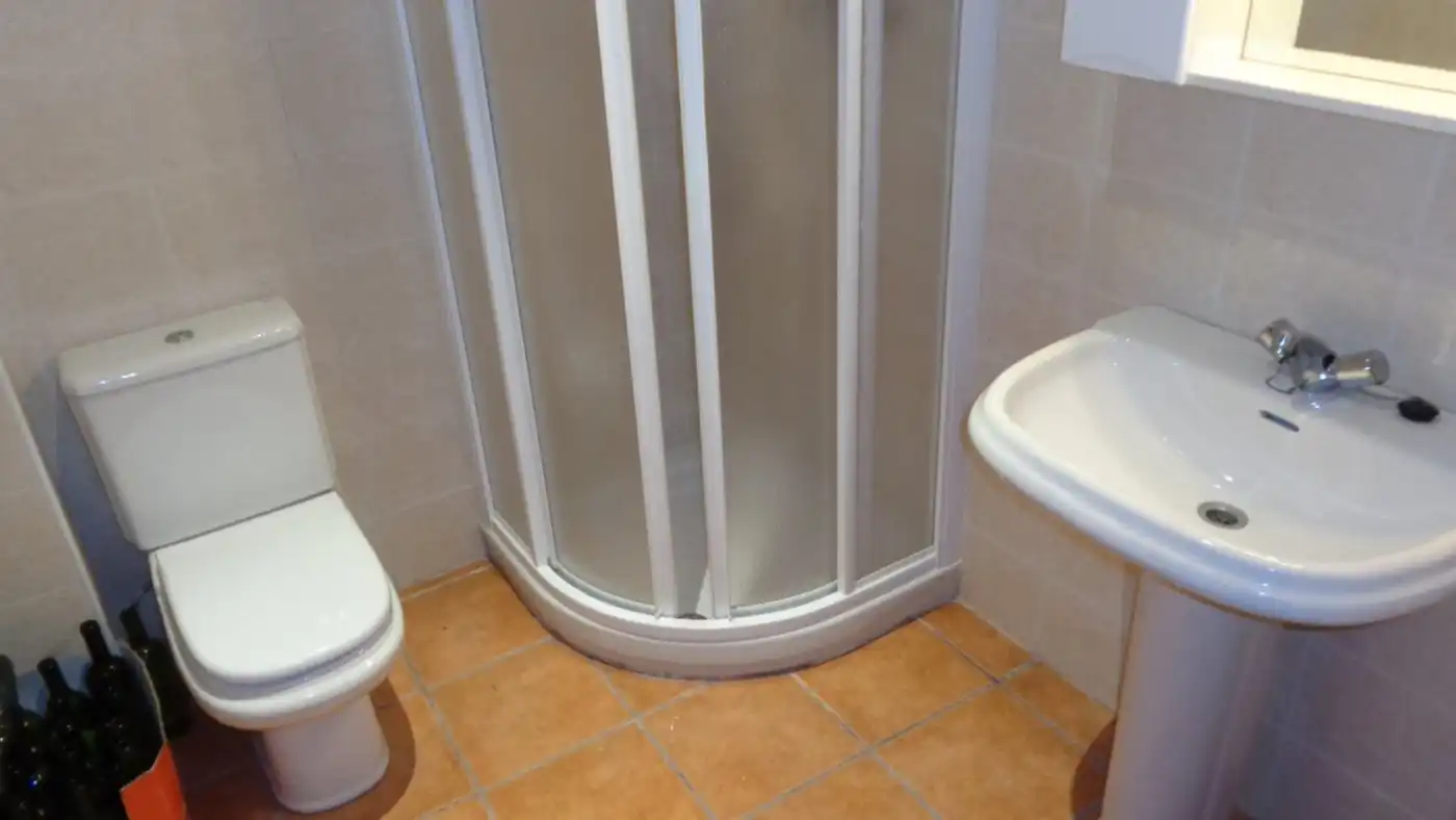 Baño de Casa o chalet en venta en Petrer con Aire acondicionado, Calefacción y Jardín privado