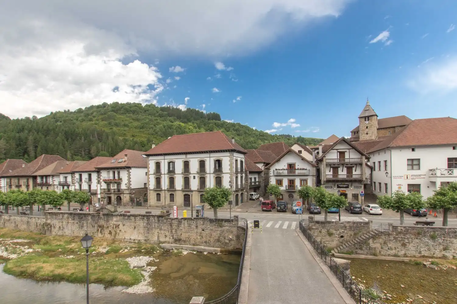 Vista exterior de Casa o chalet en venta en Ochagavía / Otsagabia con Calefacción y Balcón