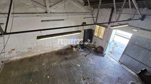 Foto 2 von Fabrikhallen zur Miete in Travesia Industria, Jardín de Cantos - El Nodo, Avilés