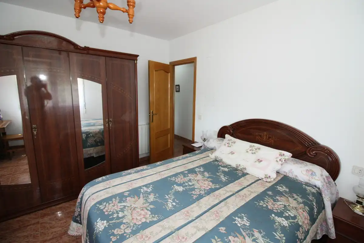Habitación de Casa o chalet en venta en Mombeltrán con Calefacción, Jardín privado y Terraza