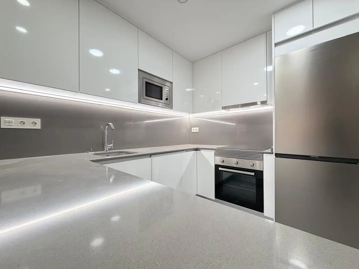 Apartament amb terrassa en venda a Calle de la loma, imagen 26