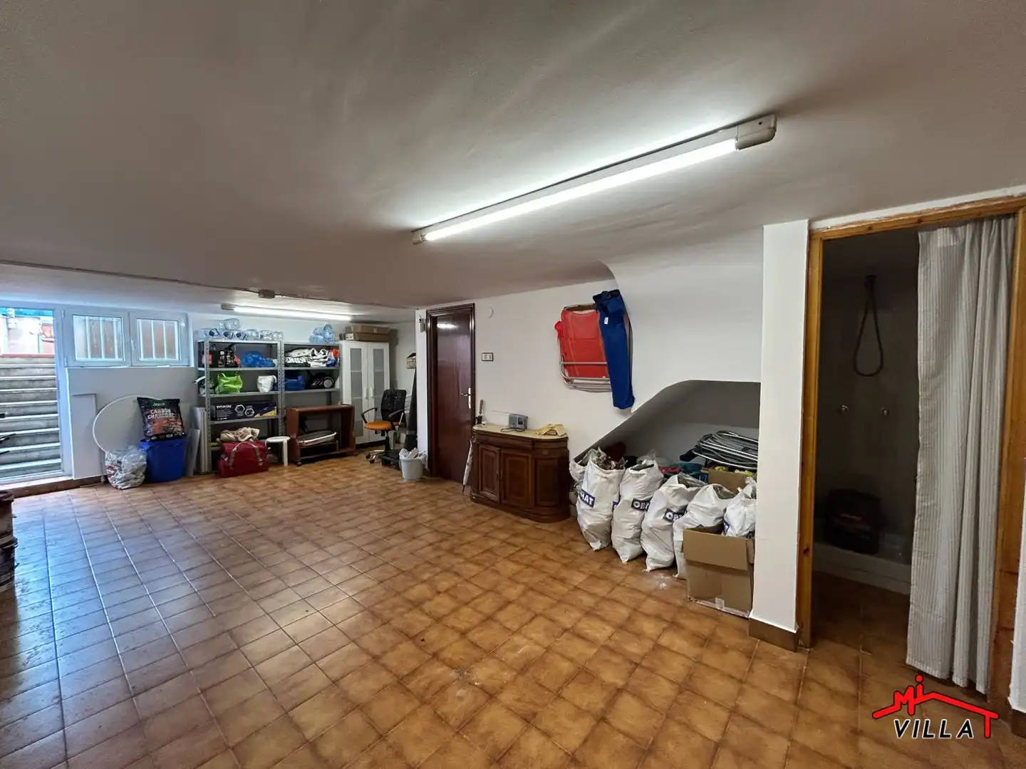 Casa adosada en venda en Laredo amb Calefacció i Terrassa