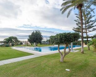 Piscina de Pis de lloguer en Torremolinos amb Aire condicionat, Jardí privat i Terrassa