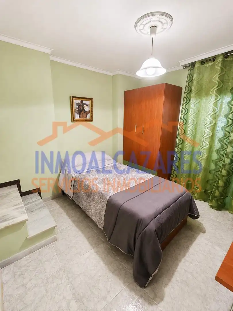 Dormitori de Dúplex en venda en Villacarrillo amb Aire condicionat, Terrassa i Moblat