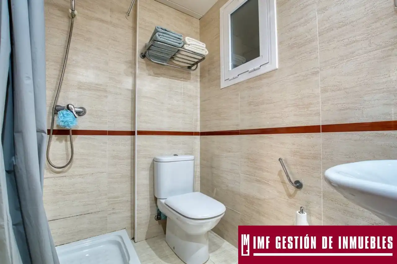 Badezimmer von Wohnung zum Verkauf in Rincón de la Victoria mit Terrasse, Möbliert und Gemeinschaftspool