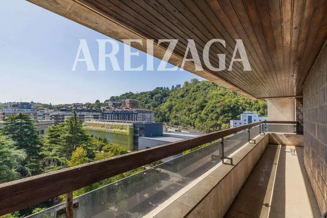 Terrassa de Pis en venda en Amara - Berri