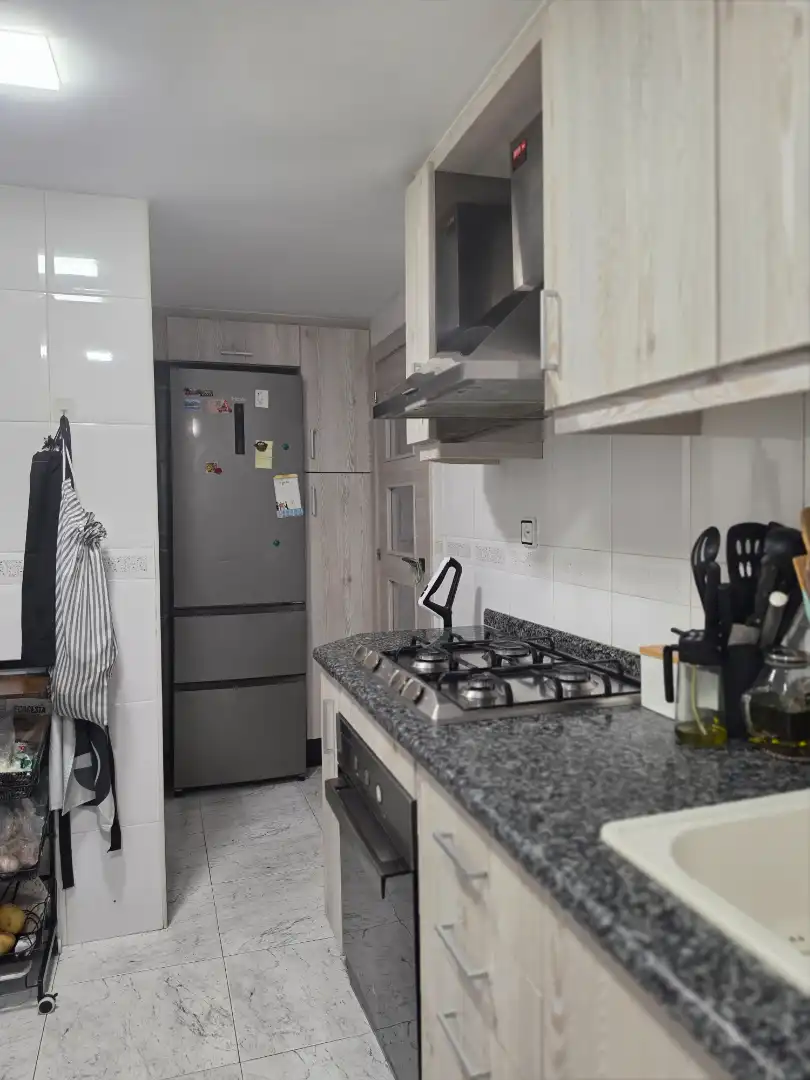 Kitchen of Flat for sale in L'Hospitalet de Llobregat  with Air Conditioner, Parquet flooring and Furnished