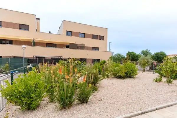 Exterior view of Flat for rent in Madrid  with Storage room, Pets allowed and Community pool