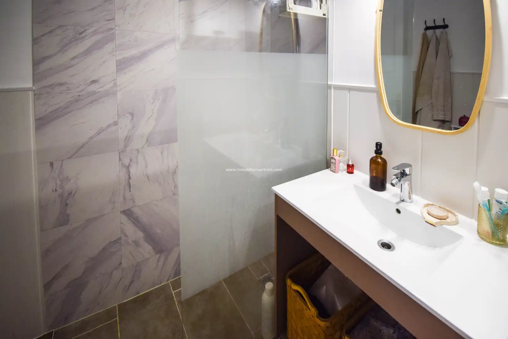 Badezimmer von Wohnungen zum Verkauf in Ciutadella de Menorca mit Terrasse und Gemeinschaftspool