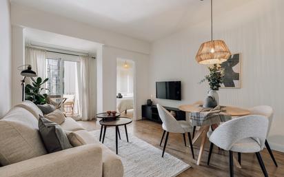 Sala d'estar de Pis de lloguer en  Barcelona Capital amb Aire condicionat, Calefacció i Parquet