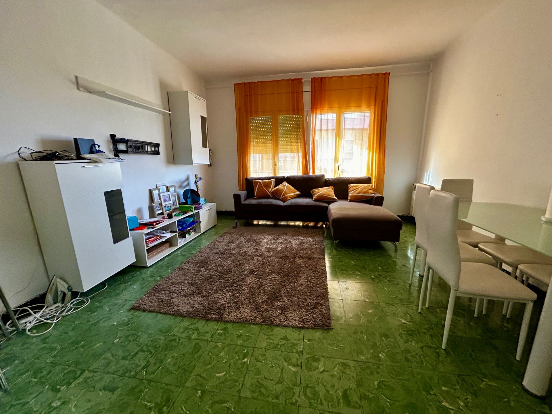 Living room of Flat for sale in Valls  with Heating, Furnished and Balcony
