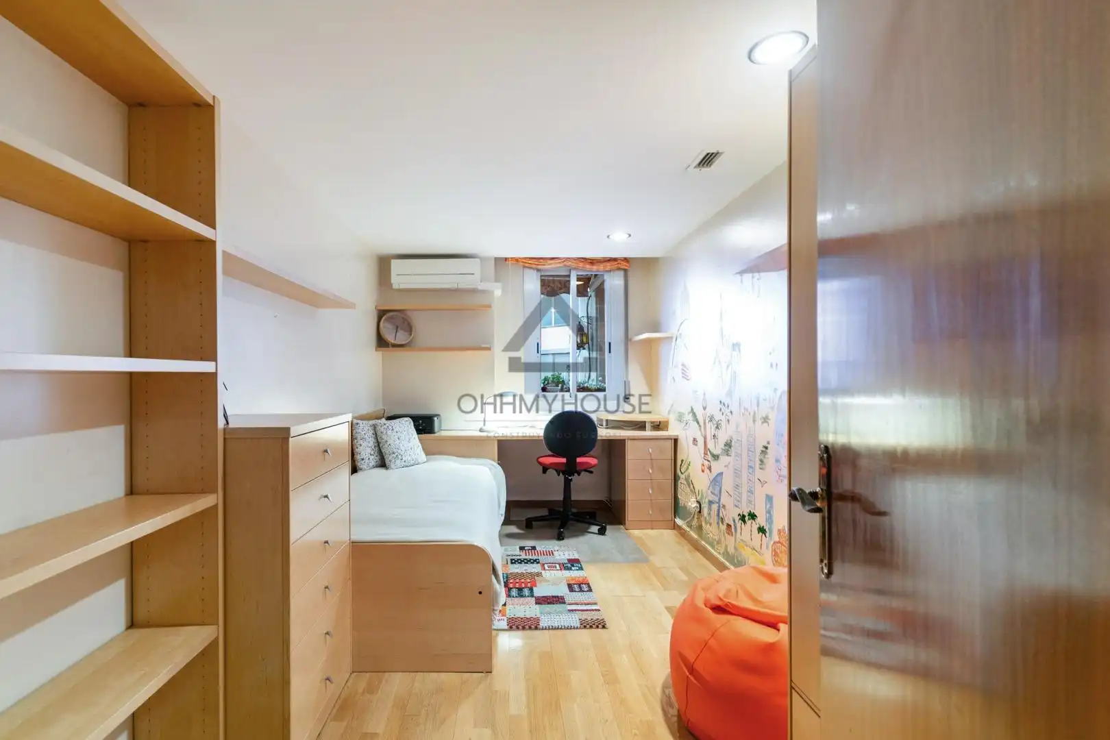 Dormitori de Apartament en venda en Horta - Guinardó