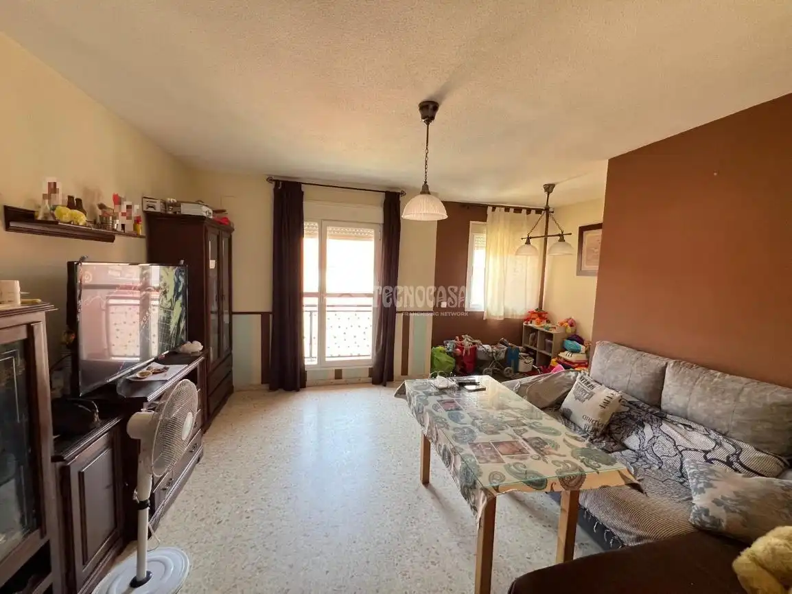 Living room of Flat for sale in Dos Hermanas  with Air Conditioner, Heating and Terrace