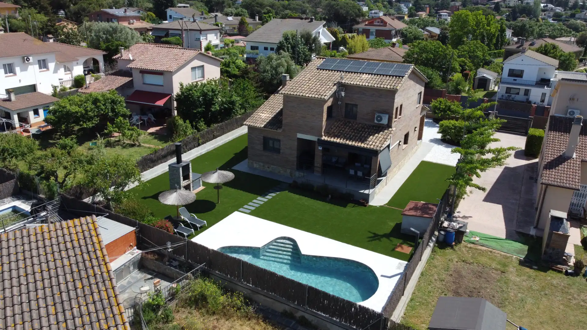 Piscina de Casa o xalet en venda en Cardedeu amb Aire condicionat, Calefacció i Jardí privat