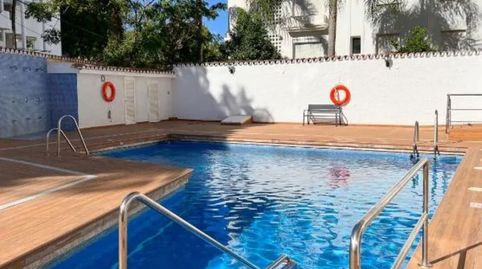 Foto 2 de Apartamento en venta en La Carihuela - Los Nidos, Torremolinos