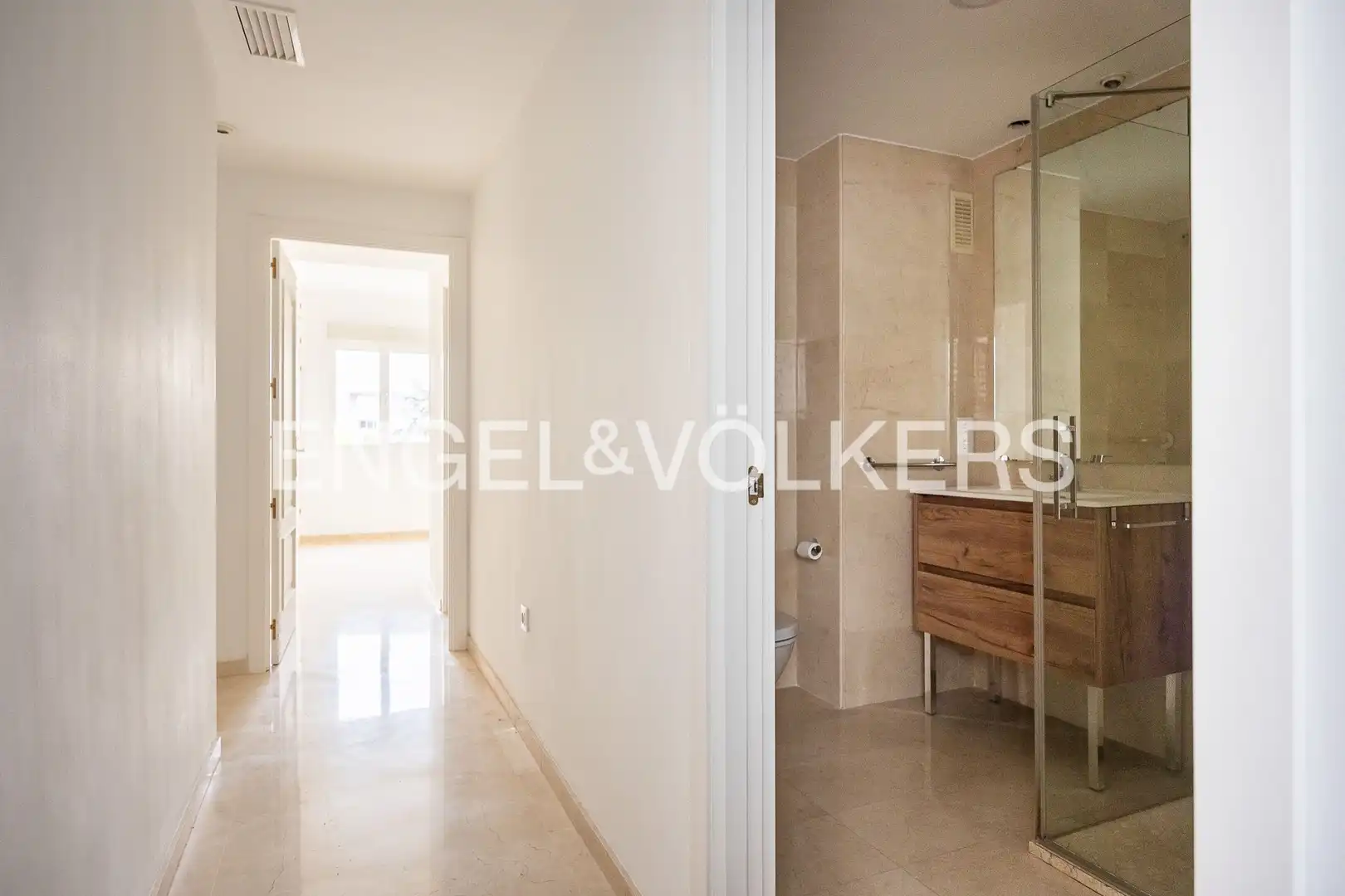 Piso de alquiler en Sevilla con Aire acondicionado, Calefacción y Piscina