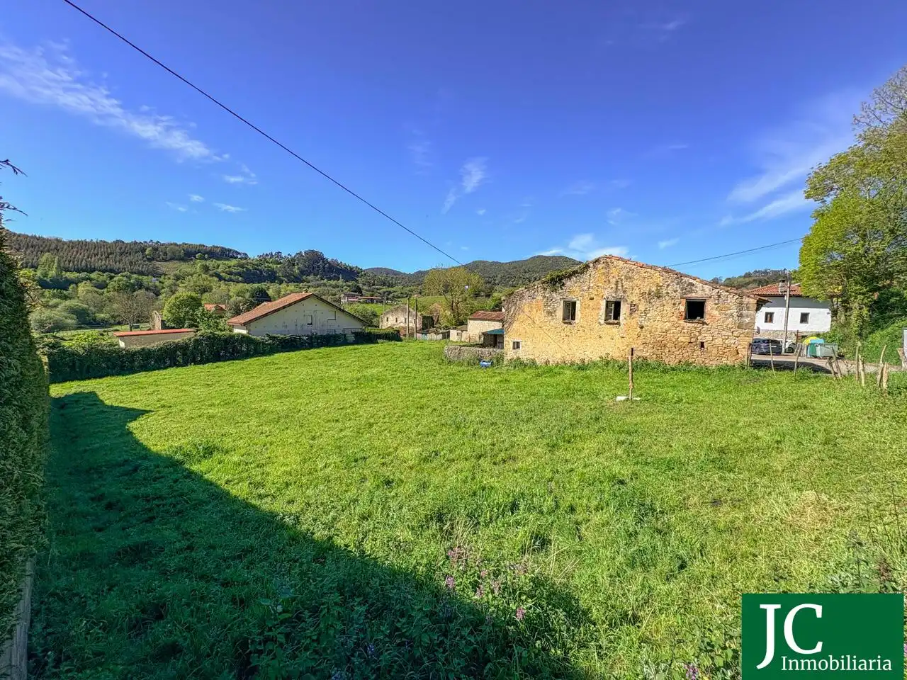 Casa rústica amb jardí en venda a Hazas de Cesto, imagen 8