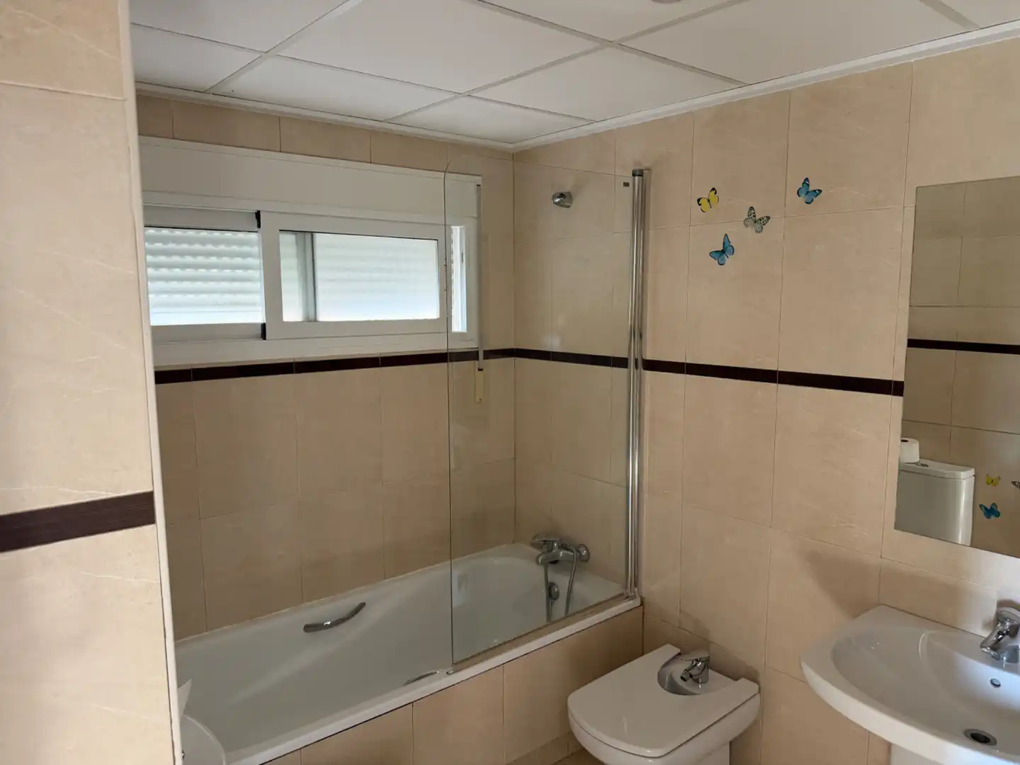Baño de Casa adosada en venta en Murcia con Aire acondicionado, Calefacción y Jardín privado