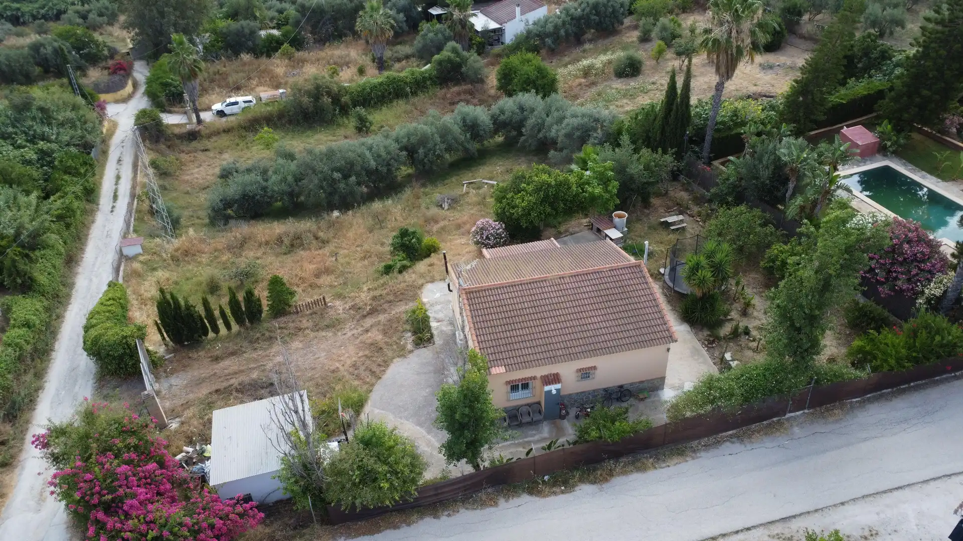 Finca rústica en venta en Alhaurín El Grande con Aire acondicionado, Jardín privado y Trastero